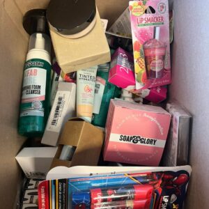Makeup Mystery Box Pallets